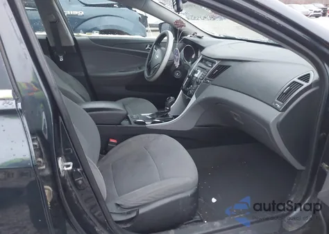 2013 Hyundai Sonata Gls z USA, uszkodzony, nr VIN 5NPEB4AC6DH674923